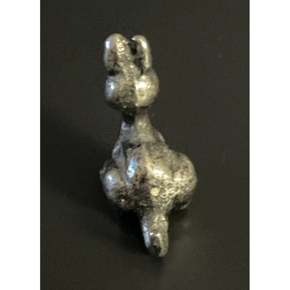 Vintage‎ Pewter Kangaroo Baby Joey Miniature Figurine 1